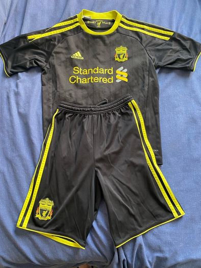 Size 9-10yrs Liverpool kid
