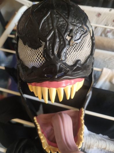Hasbro Marvel Venom Mask Cosplay Fancy Dress Up Costume SpiderMan 2007