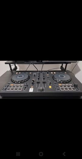 Pioneer DJ DDJ-FLX4 DJ Controller - Boxed - Like New Condition