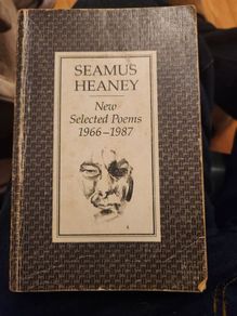 Seamus Heaney.  New Selected Poems 1966-1987. First Edition Paperback In Good Condition.