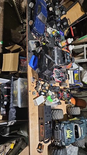 Loads of rc car stuff
