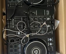 Pioneer DJ DDJ-400 DJ Controller Barely Used, Original Box Included