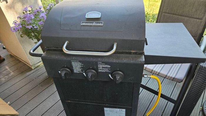 Free Bbq 3 Burner Gas