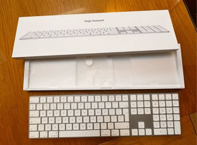 Apple Magic Keyboard with Numeric Keypad - Excellent Condition