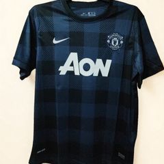 Man Utd ( Retro/ Evra 3 ) Jersey , Size : Xl.