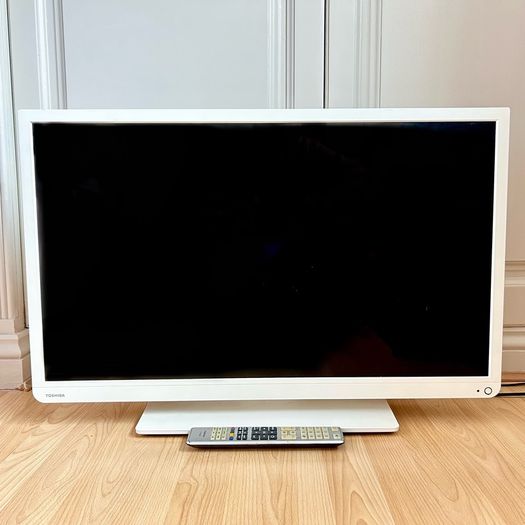 Toshiba 32inch LCD Colour TV White