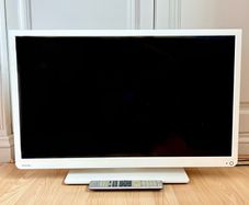 Toshiba 32inch LCD Colour TV White