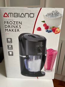 Frozen drinks maker