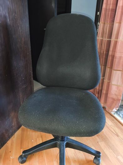 office chair in  good working condition