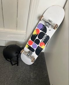 skat + helmet