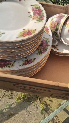 40piece  Part Dinner Set