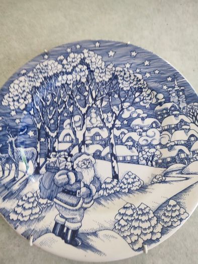 Lovely Blue And White Santa Christmas Hanging Plate