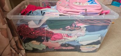 Box full of girls clothes 7 years old