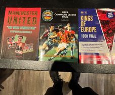 Manchester United memorabilia x 3