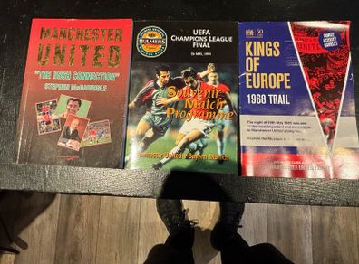 Manchester United memorabilia x 3