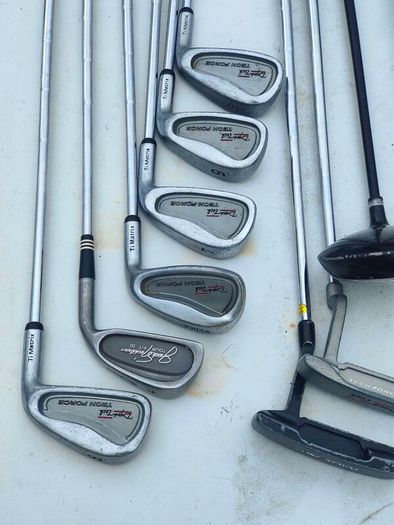 golf clubs trolley and bag