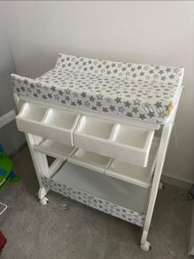 Bella Baby Changing Table and Bath