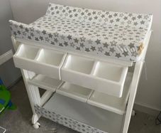 Bella Baby Changing Table and Bath