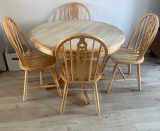 Solid Wood Round Extendable Dining Table and 4 Windsor Chairs - Rustic Farmhouse Style