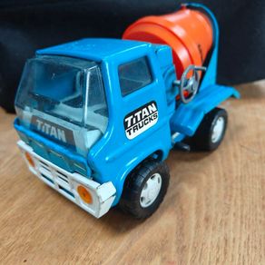 Retro Metal Marx Titan Cement Truck 1970s Tonka style