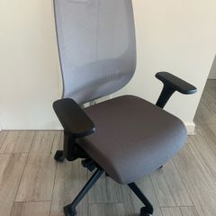 Office swivel chair