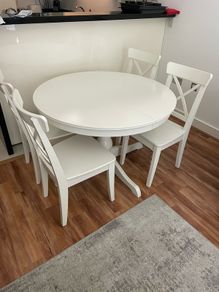 Rosentorp dinning set.