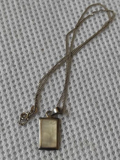 Sterling silver mother of pearl pendant necklace