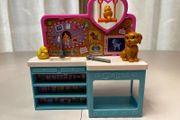 Mini Barbie Veterinarian's Office