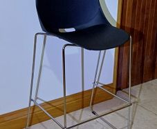 Bejot Eggo Bar Stools