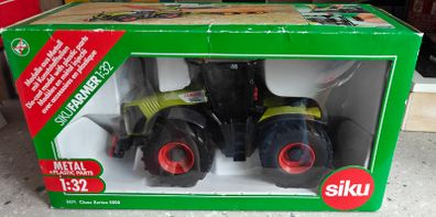 Siku 1:32 Claas Xerion 5000 Tractor 3271
