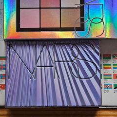 Nars x Iris Van Herpen Ethereal Aura Blush Palette in Light Speed