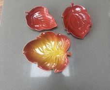 Carlton leaf plates