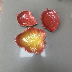 Carlton leaf plates