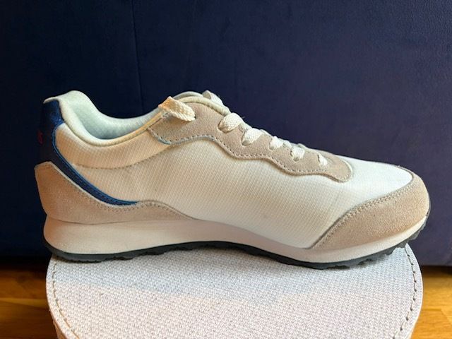 SKECHERS OG 85 Collection  Women's Trainer  /  Retro Style Sneakers