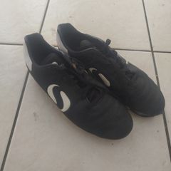 Football boots size 7