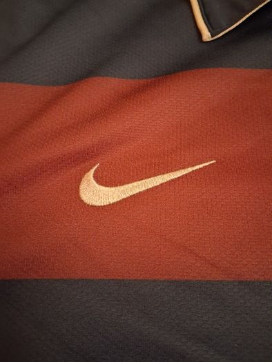 Arsenal Jersey. Official Arsenal Nike Mens Third Jersey From Season 2007/2008. Authentic Original From The Time. Not A Modern Day Remake.