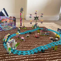Lego Friends Amusement Park