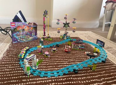 Lego Friends Amusement Park