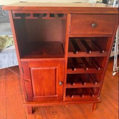 vine cabinet