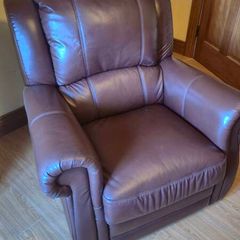 2 side leather chairs