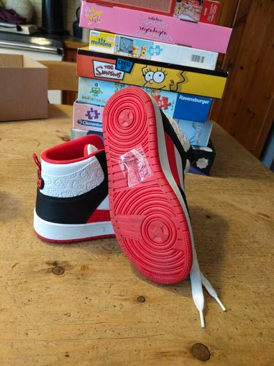 Hello Kitty hightops, size 3, new never worn.
