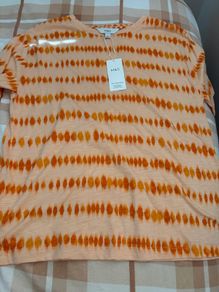 Orange t-shirt