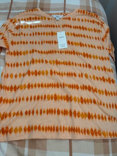 Orange t-shirt