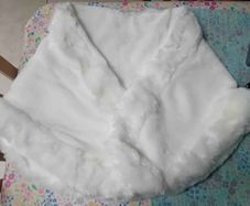 JJ house ivory shawl