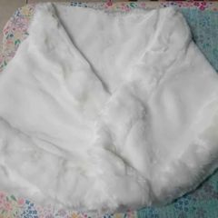 JJ house ivory shawl