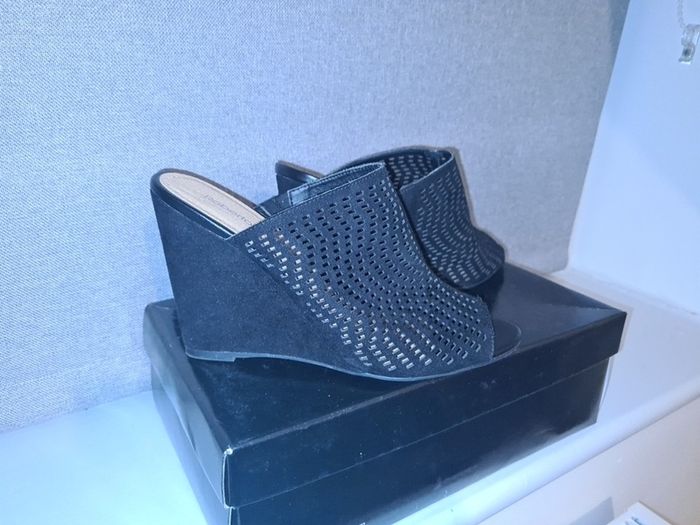 Dune shoes