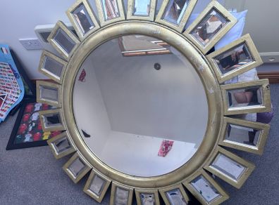 Large mirror- free