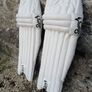 cricket batting pads Image 2
