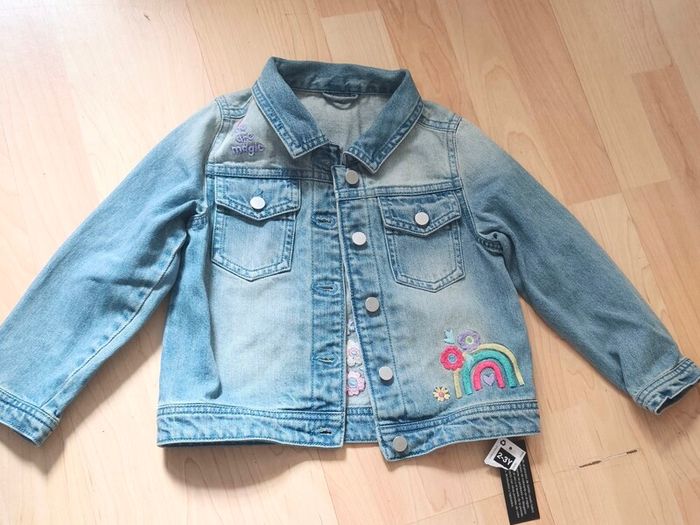 Girls denim jacket BNWT 2-3 years