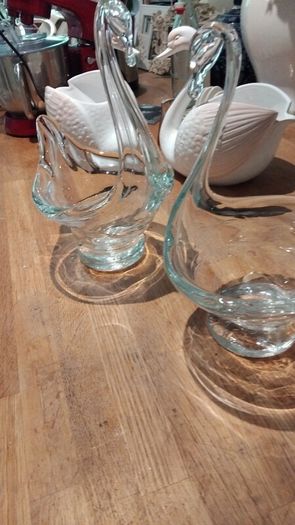A Beautiful Vintage Pair Glass Swans